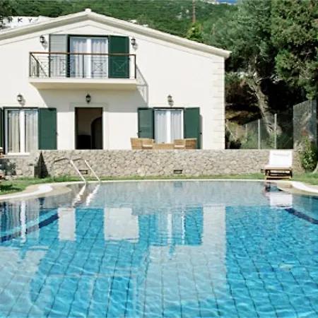 Beachfront Benele Benitses (Corfu)